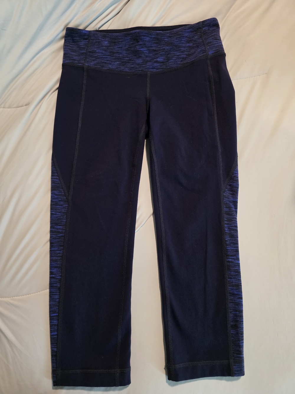 Athleta Navy and Heathered Blue Capri Leggings